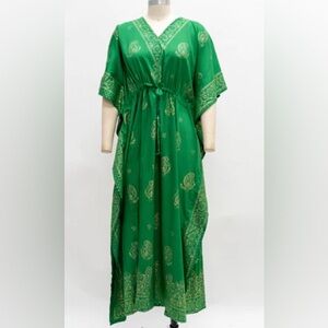 Emerald Paisley Women's Kaftan Maxi